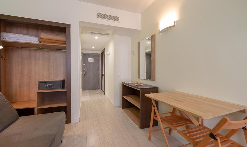 Triple room (1 - 3 people) Apartamentos Serrano Recoletos Madrid