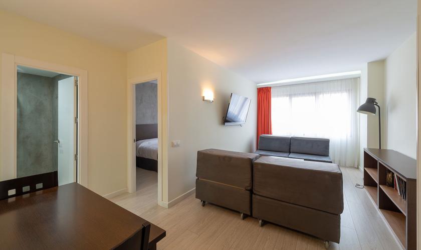 Junior suite apartment (1 - 6 people) Apartamentos Recoletos Madrid