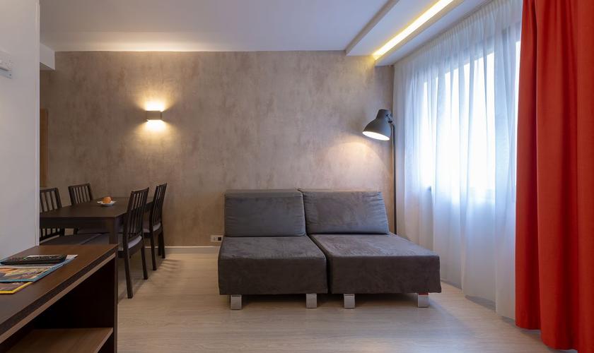Apartment (1-4 people) Apartamentos Recoletos Madrid Apartment (1-4 people) Apartamentos Recoletos Madrid