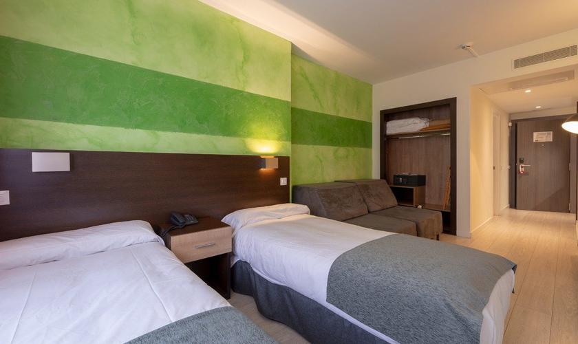 Triple Room (1 - 3 people) Apartamentos Recoletos Madrid Triple Room (1 - 3 people) Apartamentos Recoletos Madrid