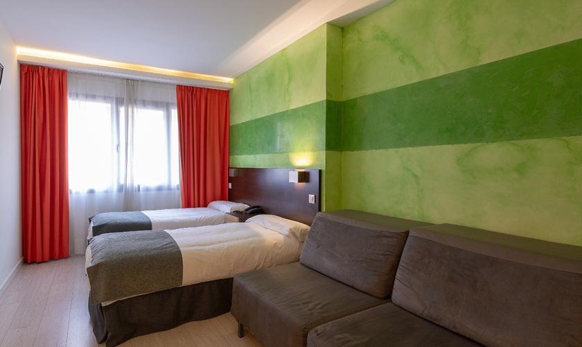 Family Room (1 - 4 people) Apartamentos Recoletos Madrid Family Room (1 - 4 people) Apartamentos Recoletos Madrid